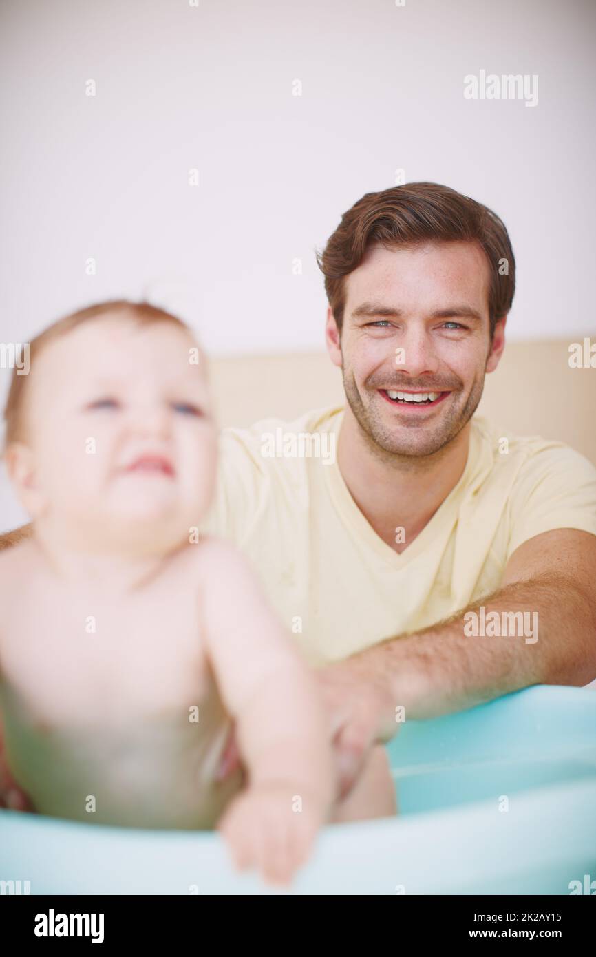 Sometimes she doesnt like bathtime that much.... A young father bonding