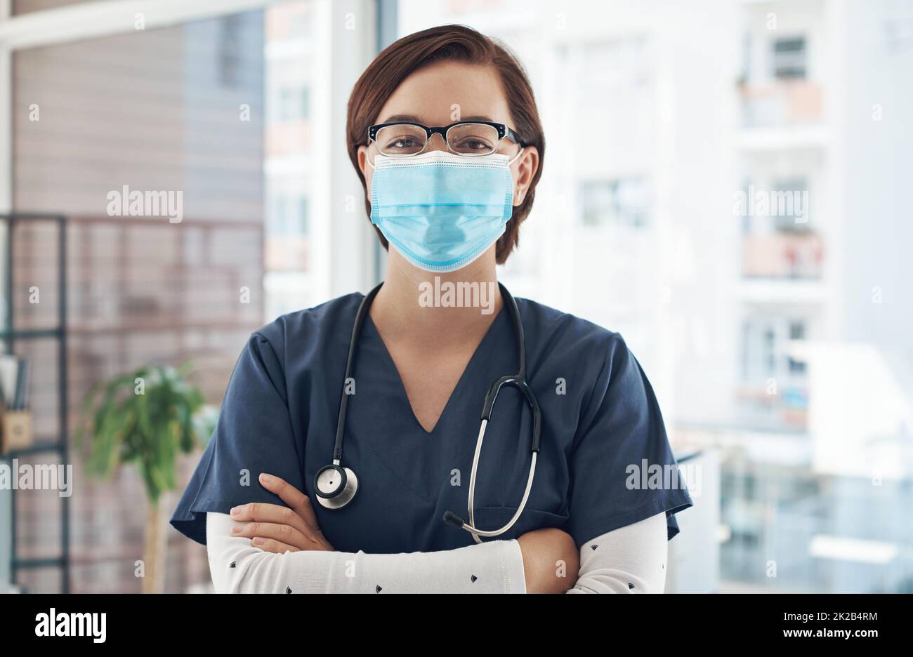 Female doctor nurse wearing glasses hi-res stock photography and images ...