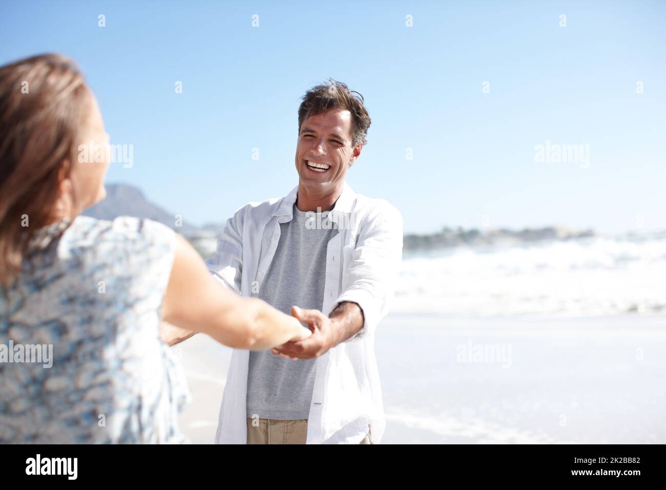 Couple holding each other hands hi-res stock photography and images - Alamy
