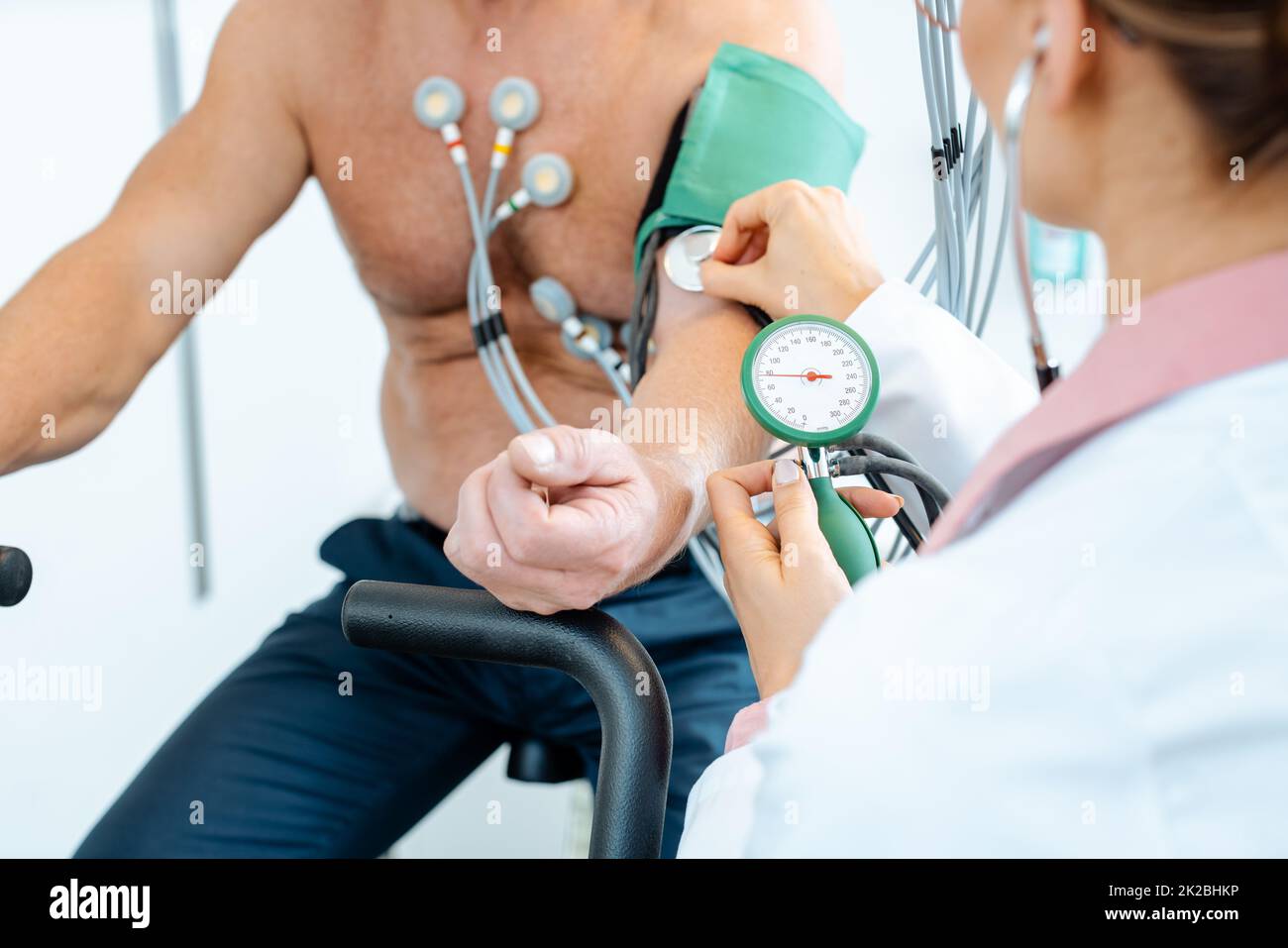 Ecg stress test hi-res stock photography and images - Alamy