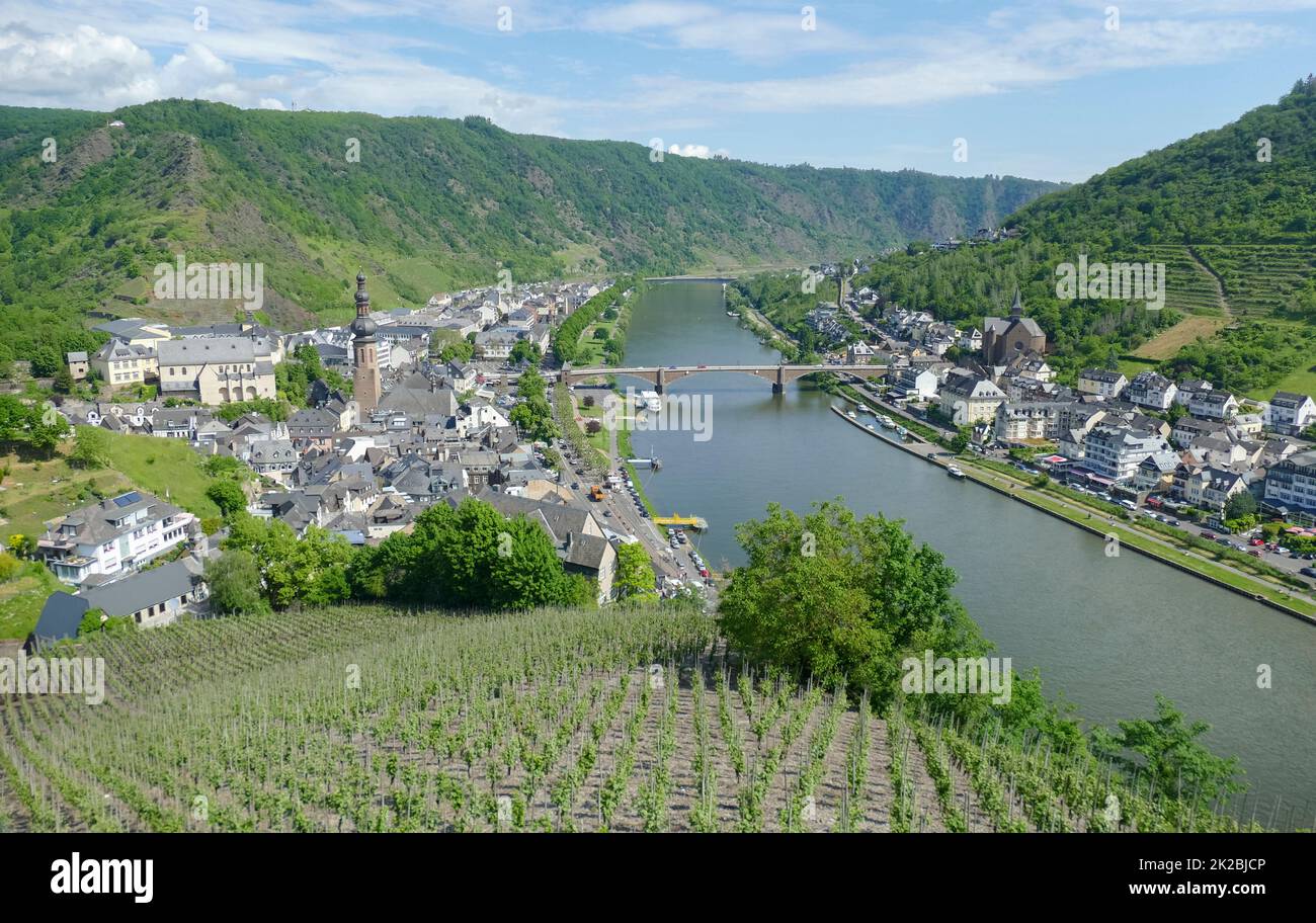 Cochem old town bridge hi-res stock photography and images - Alamy