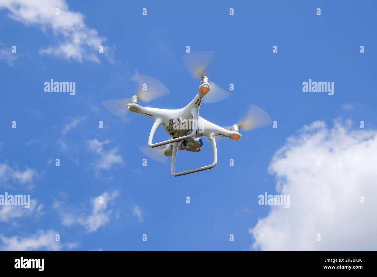 Sky copter hi-res stock photography and images - Alamy