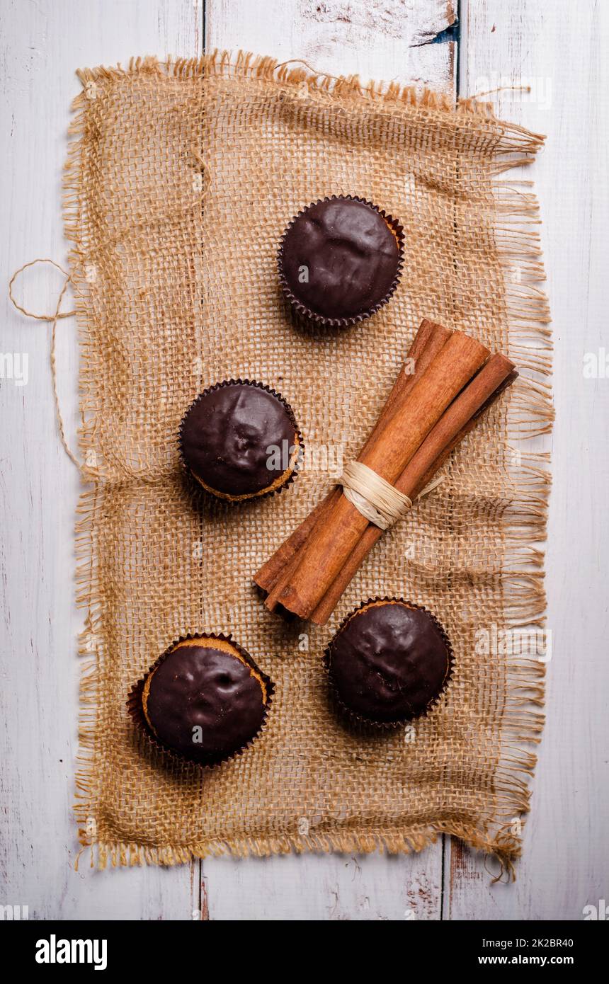 Table with muffins hi-res stock photography and images - Alamy