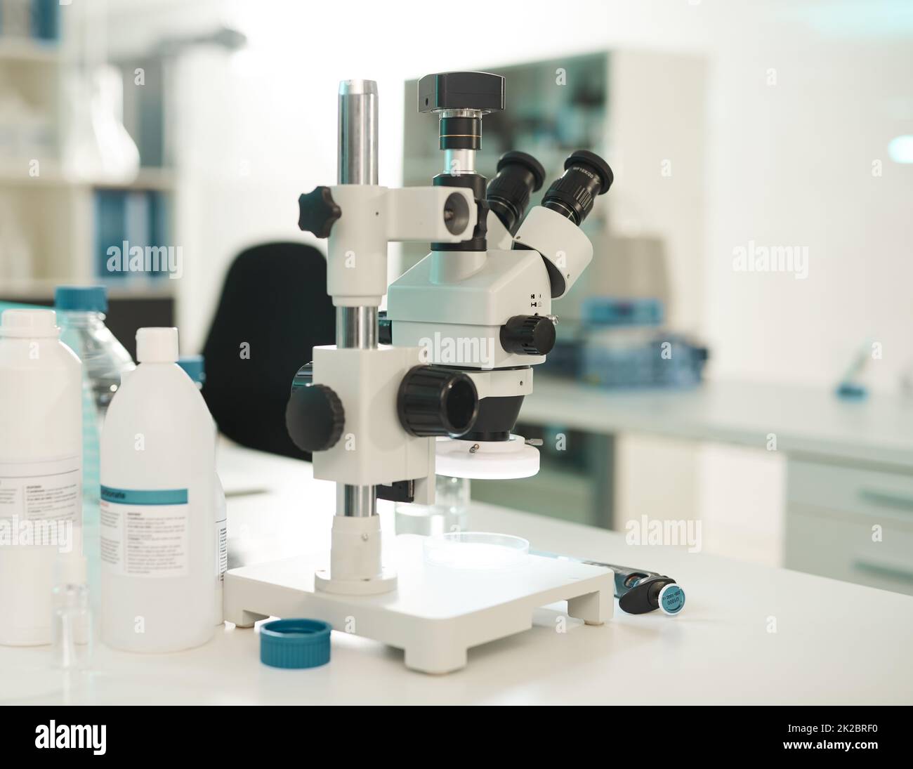 Microscope lab hi-res stock photography and images - Alamy