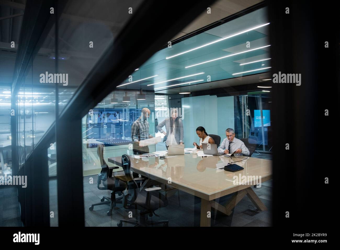 Team collaboration meeting room hi-res stock photography and images - Alamy