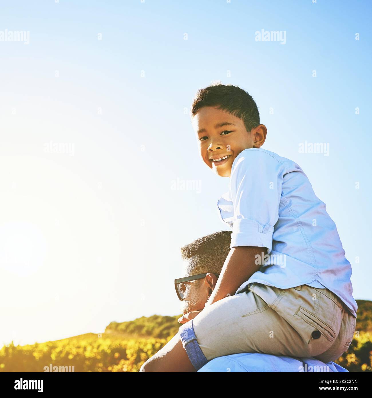 Father looks happy with children hi-res stock photography and images ...