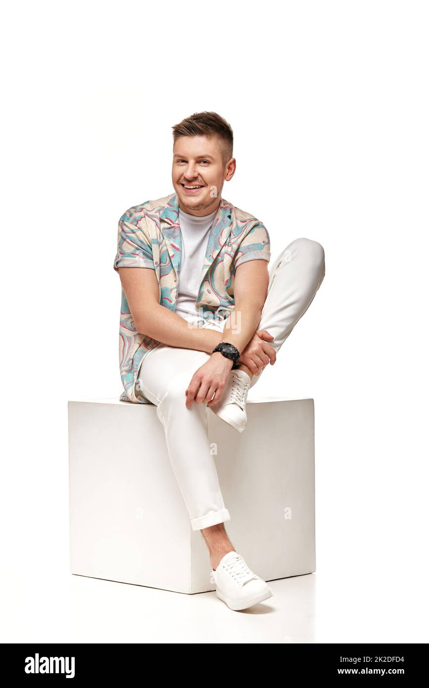 Hawaiian shirt man hi-res stock photography and images - Alamy