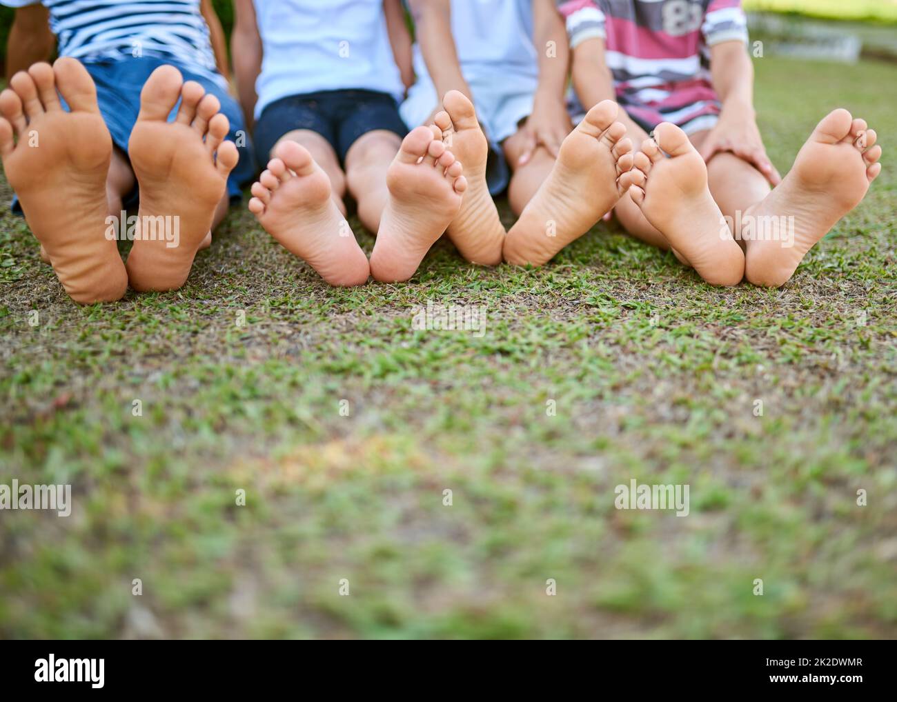 Teen feet group fun hi-res stock photography and images - Alamy