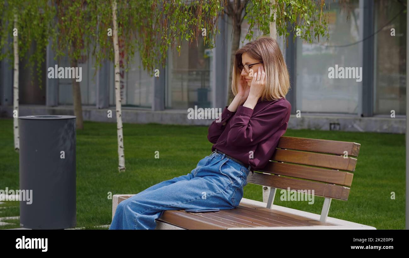 Sad unhappy upset young hi-res stock photography and images - Alamy