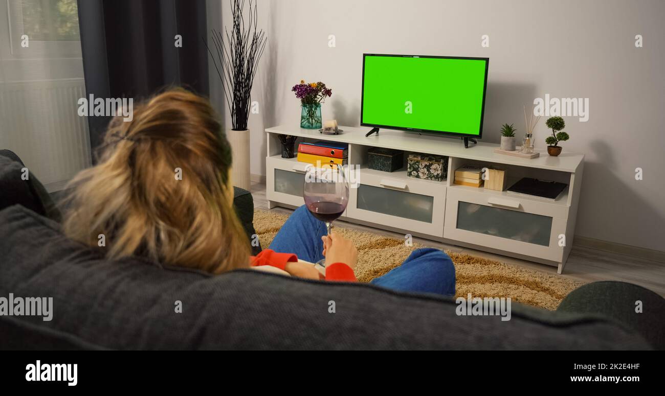 Tv green screen with hi-res stock photography and images - Alamy