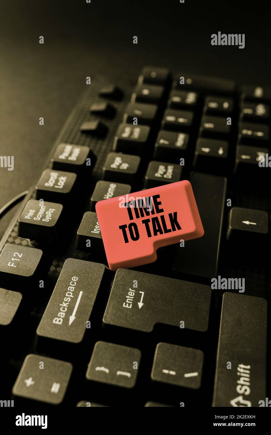Talk typing hi-res stock photography and images - Alamy