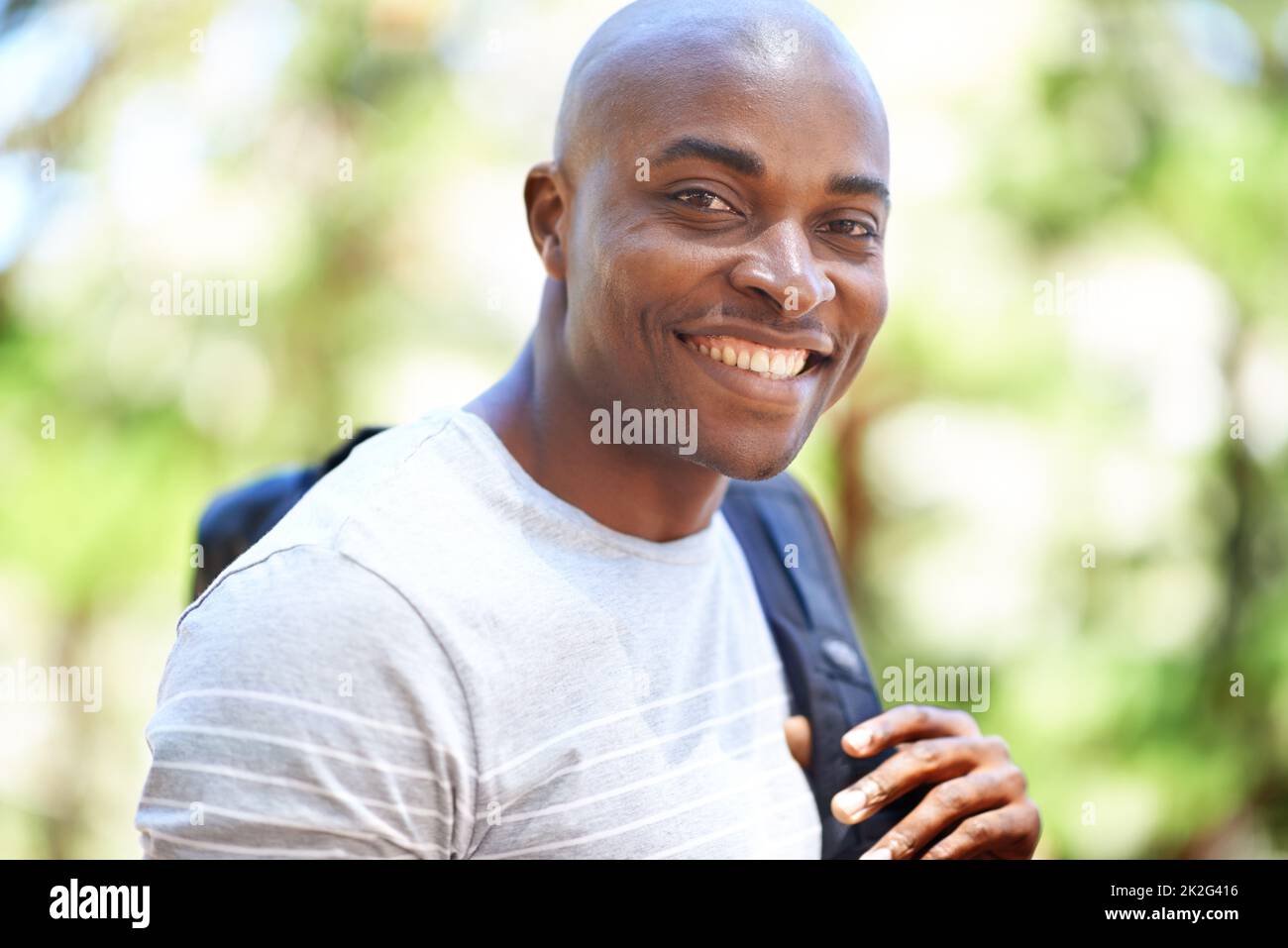 Tall african american man hi-res stock photography and images - Alamy