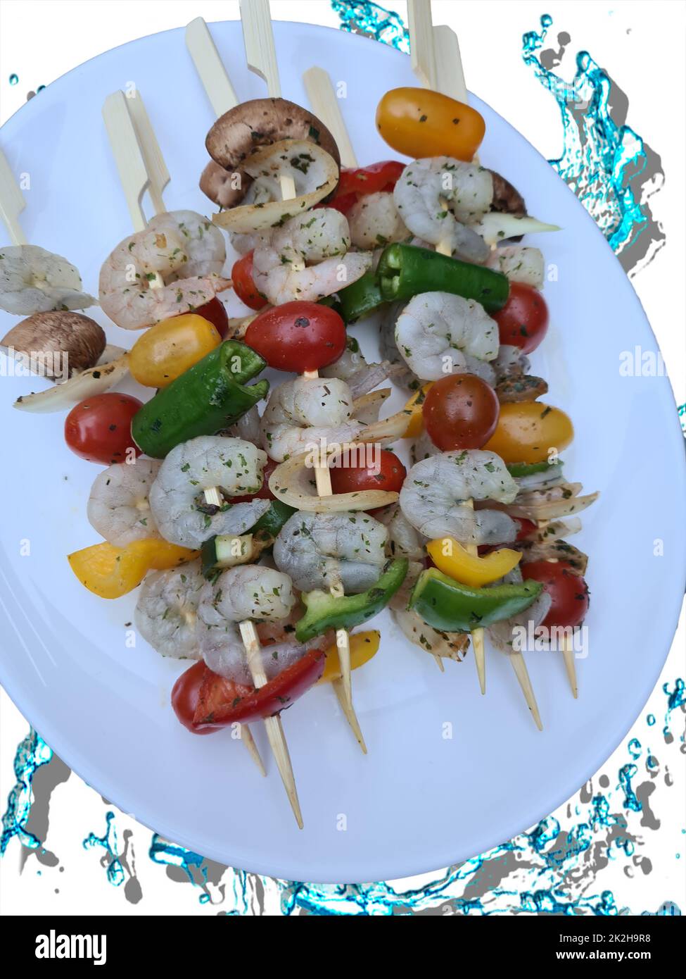 organic lifestyle garnelenspieÃŸ roh ungekocht grillen grillparty zutat sushi snack Stock Photo
