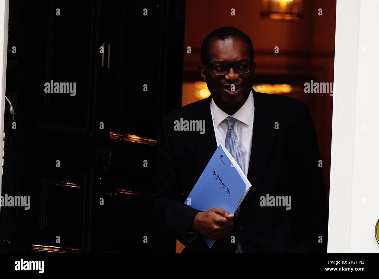Chancellor of the Exchequer Kwasi Kwarteng leaves 11 Downing Street to make his way to the Treasury Department to deliver his mini-budget. Picture date: Friday September 23, 2022. Stock Photo