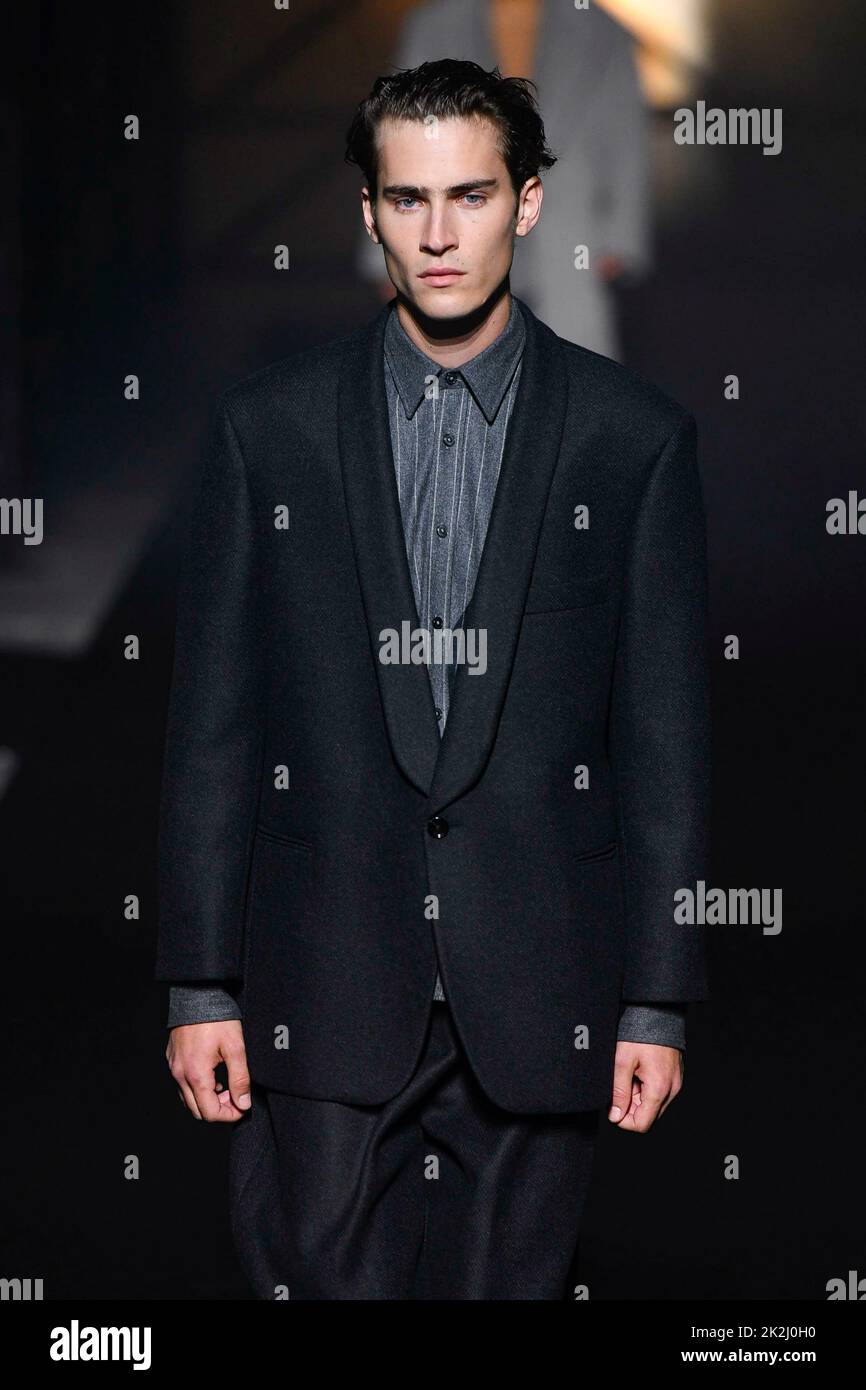 Milan, Italien. 22nd Sep, 2022. BOSS AW22 runway during Milan fashion ...