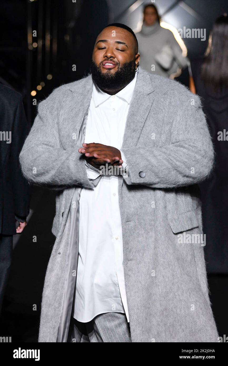 Milan, Italien. 22nd Sep, 2022. BOSS AW22 runway during Milan fashion ...