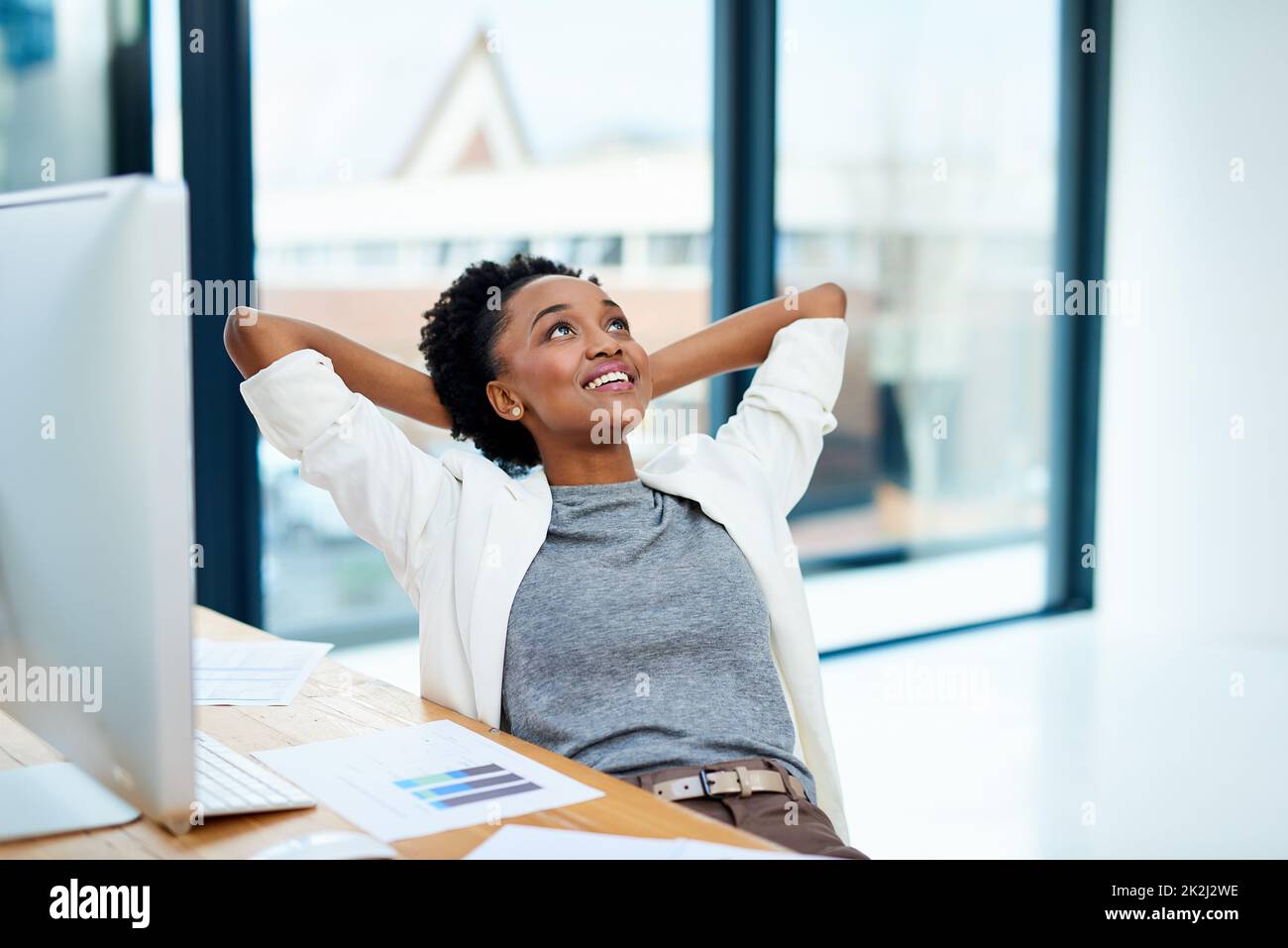 Woman head in hands computer hi-res stock photography and images - Alamy
