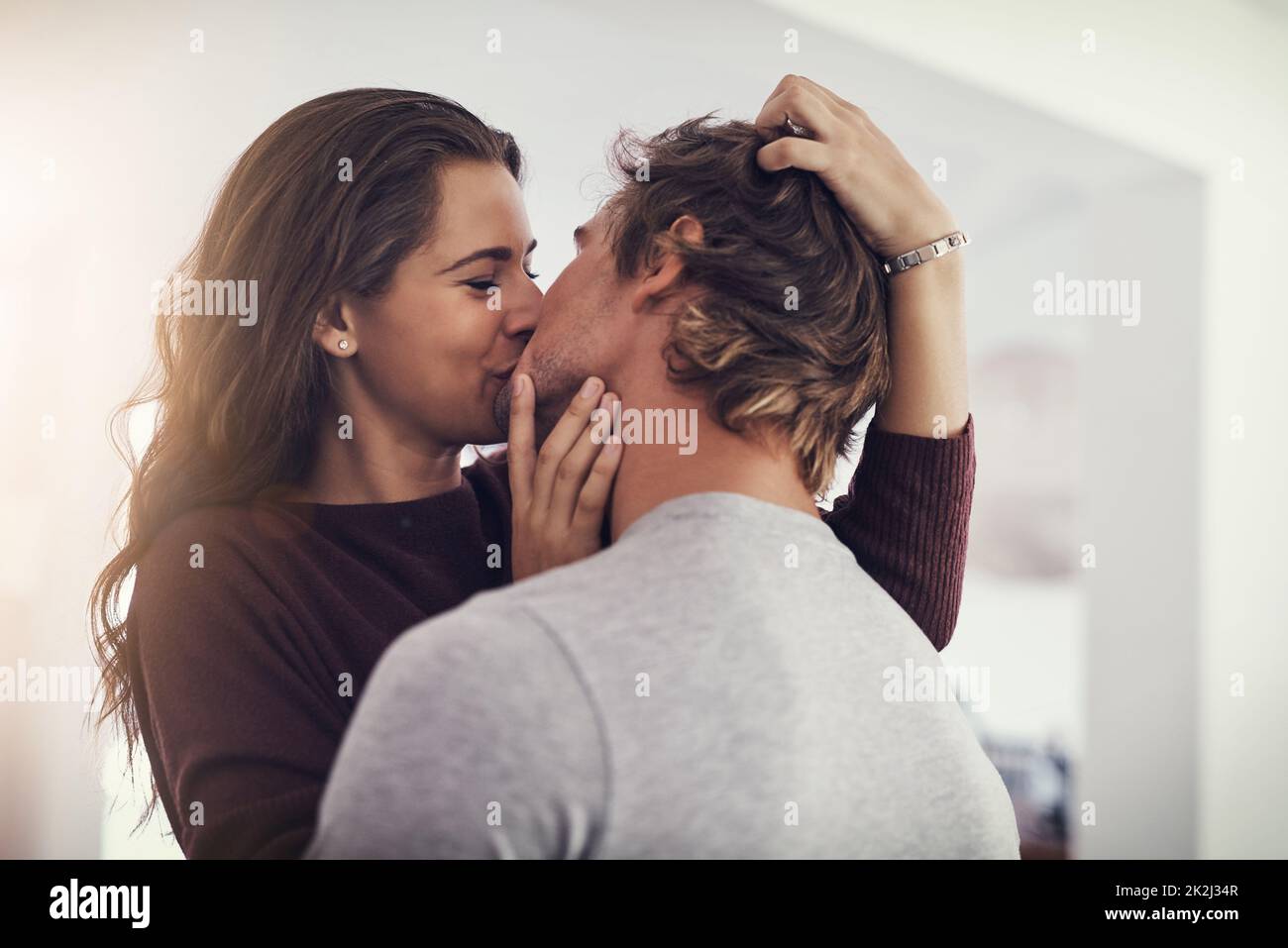 Making out kissing hi-res stock photography and images