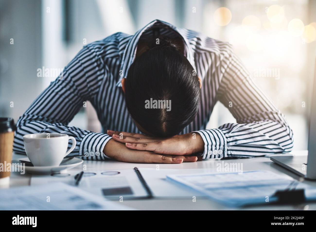 Woman asleep desk in office hi-res stock photography and images - Alamy