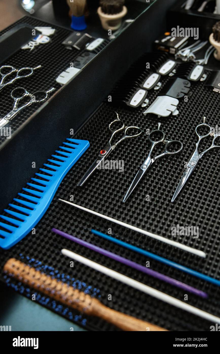 Barber tools hi-res stock photography and images - Alamy