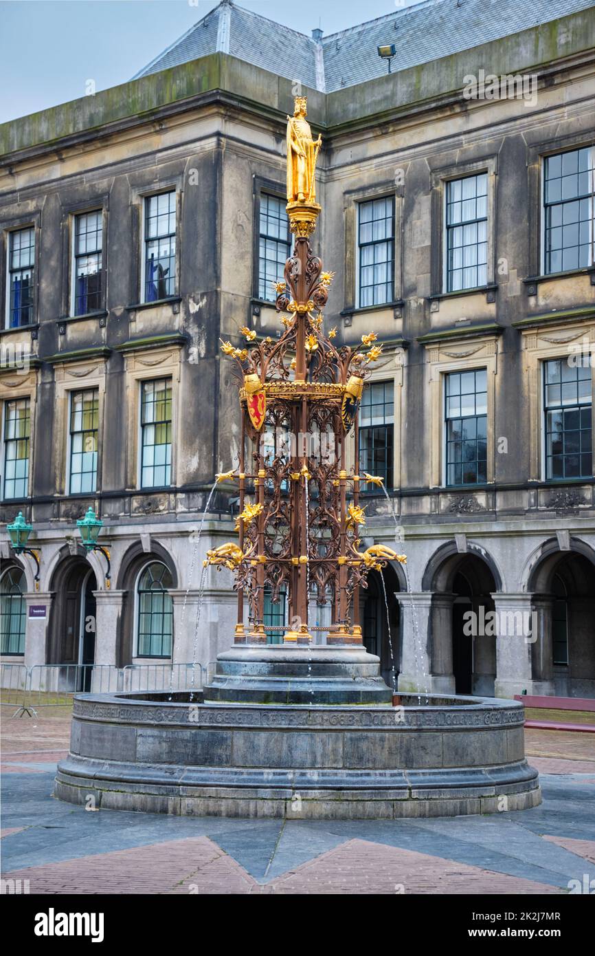 Fountain in the Binnenhof complex. The Hague, Nethernalnds Stock Photo