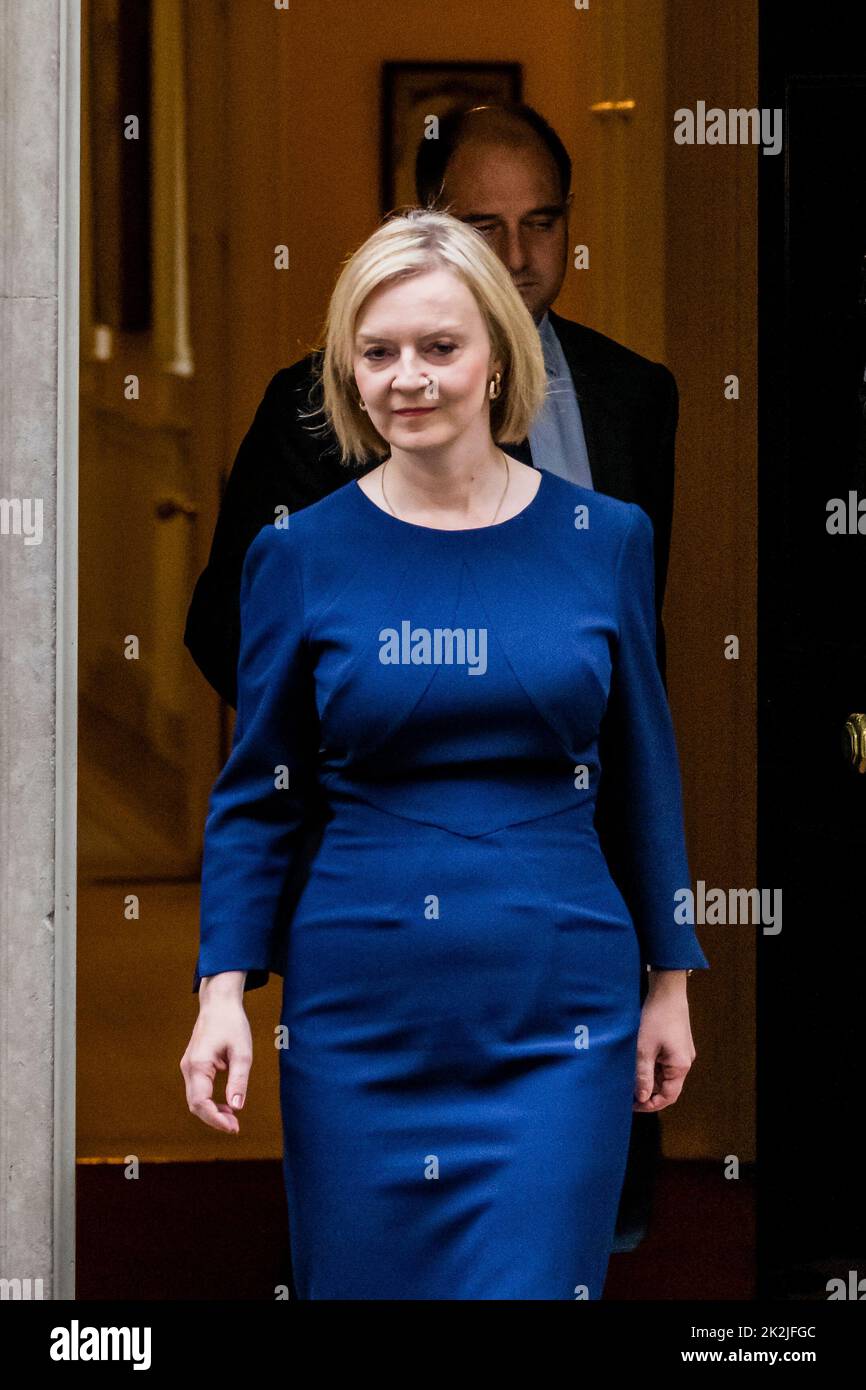London, UK. 23rd Sep, 2022. Prime Minister Liz Truss, leaves No 10 following Kwasi Kwarteng, Downing Street who is making a statement on the government's plans for growth. Credit: Guy Bell/Alamy Live News Stock Photo