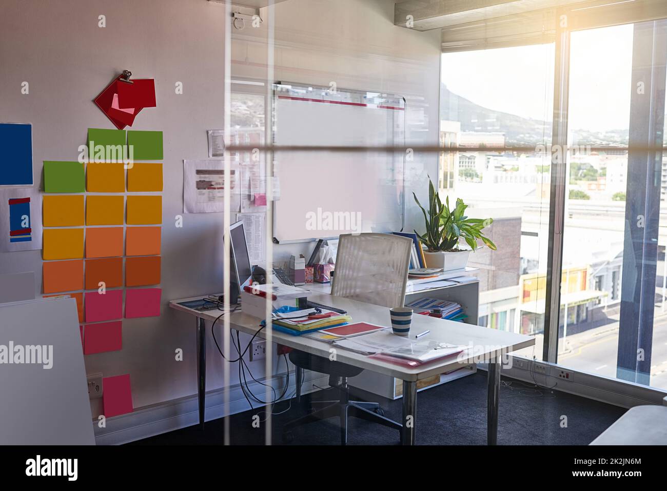 Corporate office interiors hi-res stock photography and images - Alamy