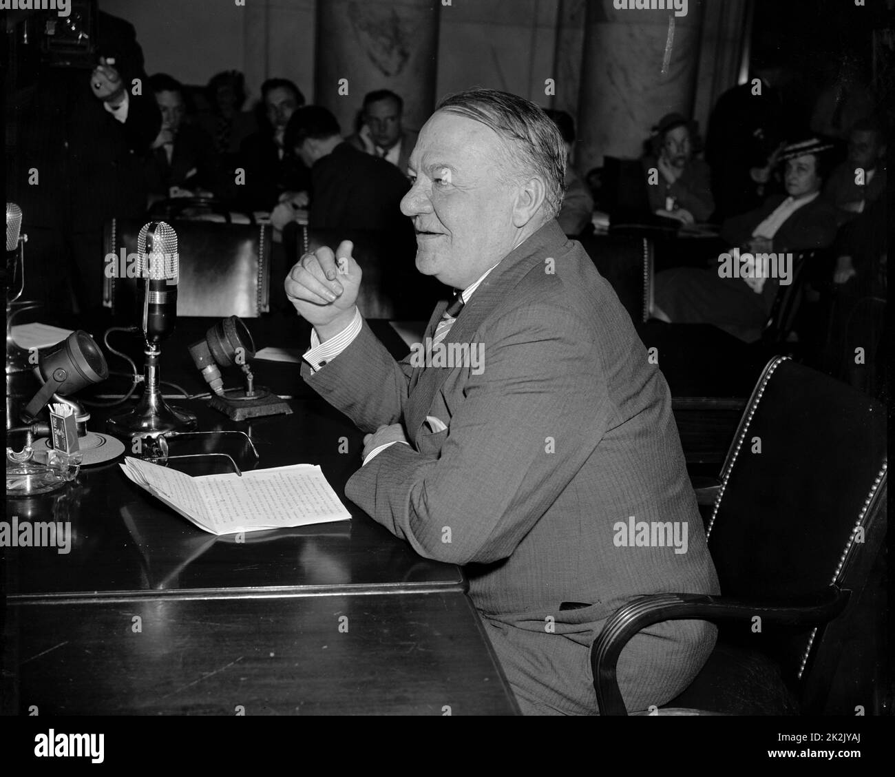Former NRW administrator urges independent course for United States abroad. Washington, D.C. General Hugh S. Johnson. 1939  April 24. Stock Photo