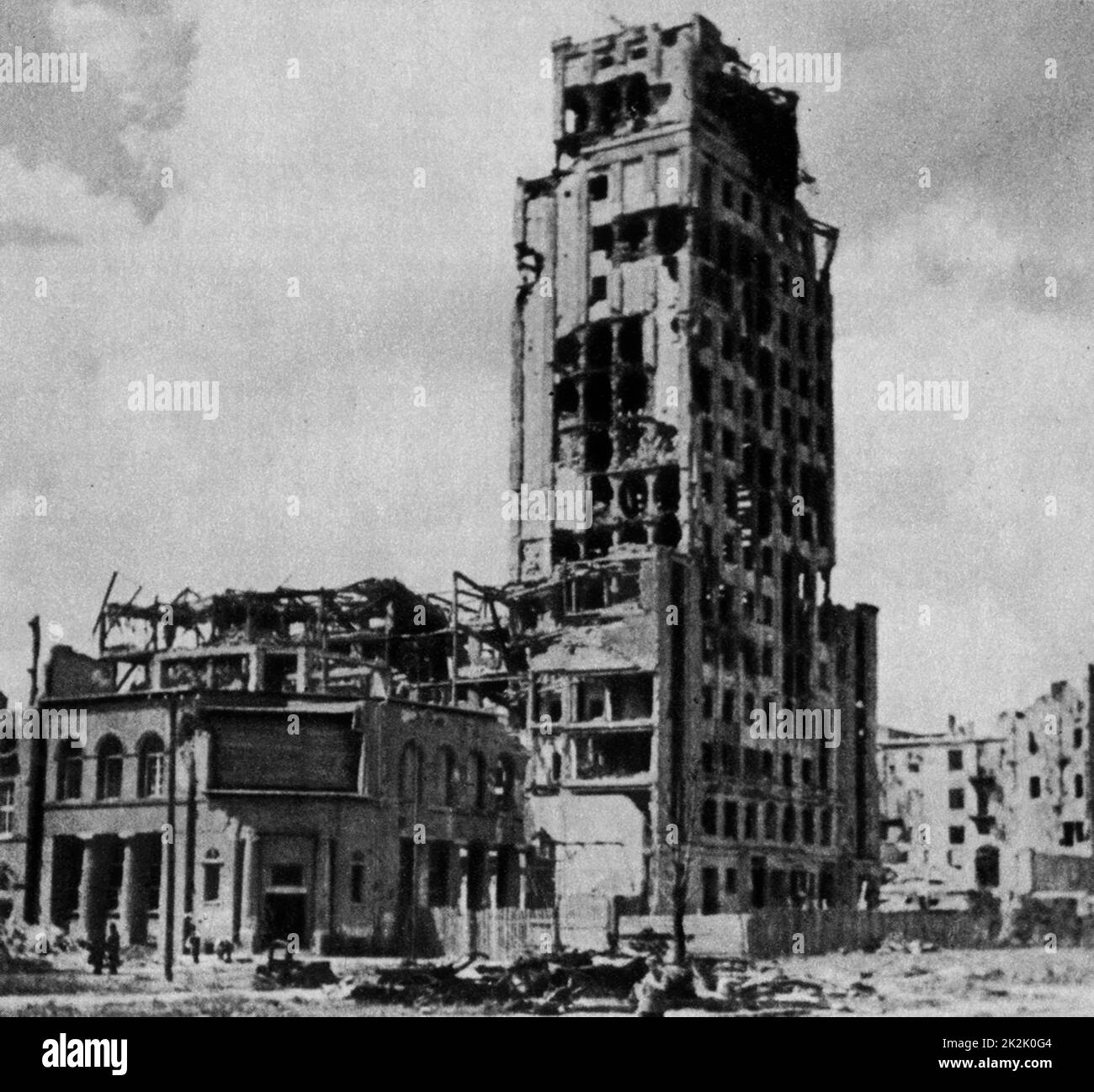 The Prudential Buildin in ruins, Warsaw Photo taken in 1945.World War II Stock Photo