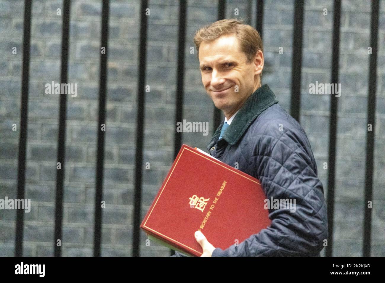 London, UK. 23rd Sep, 2022. Chris Philp, Chief Secretary to the Treasury arrives at a cabinet meeting at 10 Downing Street London. Credit: Ian Davidson/Alamy Live News Stock Photo