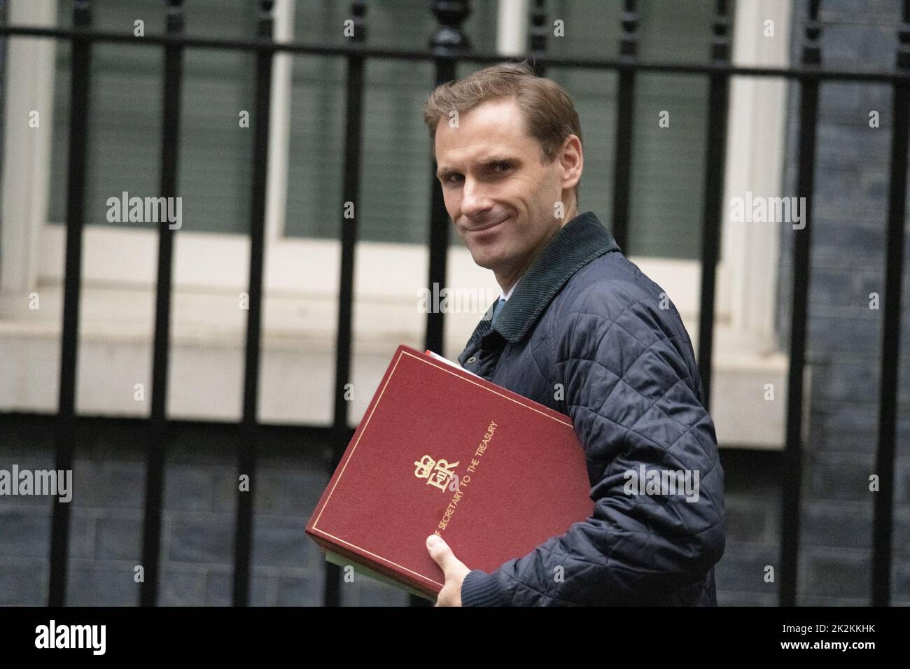 London, UK. 23rd Sep, 2022. Chris Philp, Chief Secretary to the Treasury arrives at a cabinet meeting at 10 Downing Street London. Credit: Ian Davidson/Alamy Live News Stock Photo
