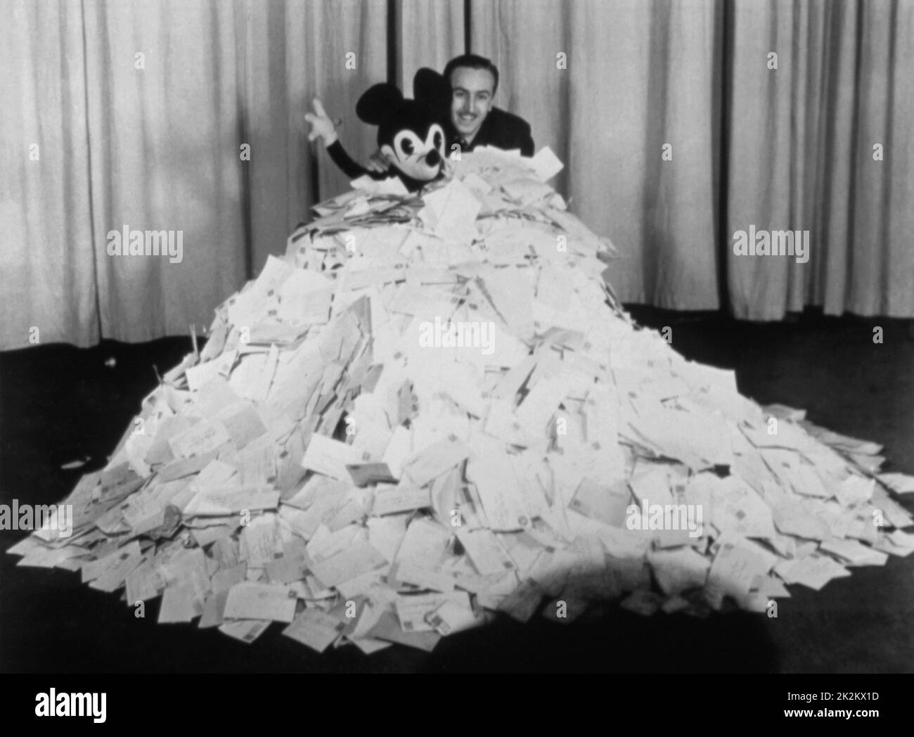 American animator and producer Walt Disney with Mickey Mouse 1933 Stock Photo