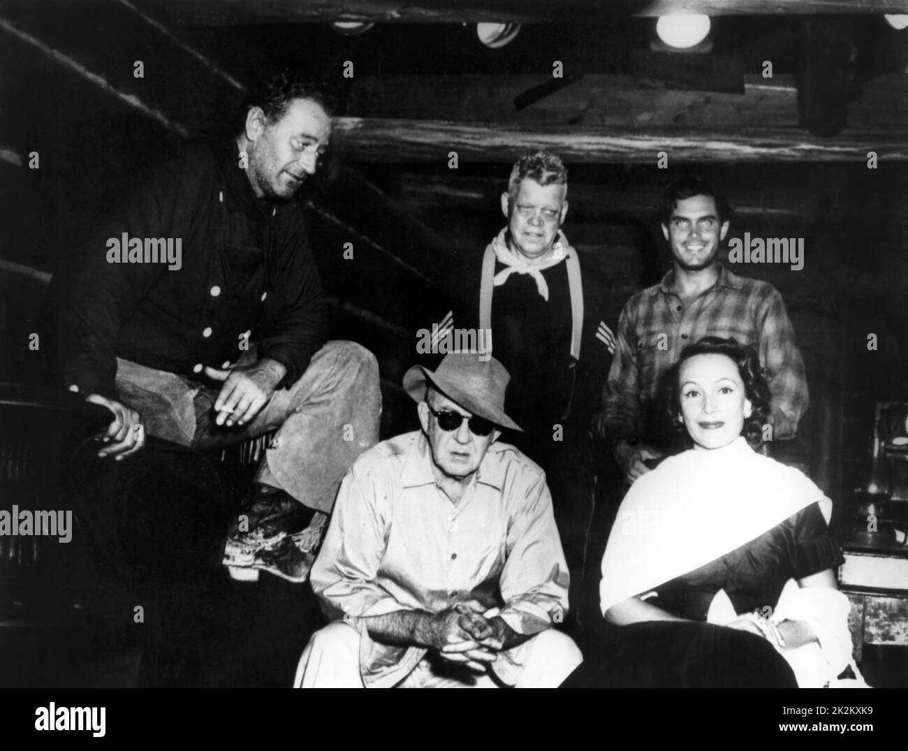 The searchers Year: 1956 - USA Director : John Ford John Wayne, Jeffrey Hunter, Vera Miles Shooting Picture Stock Photo