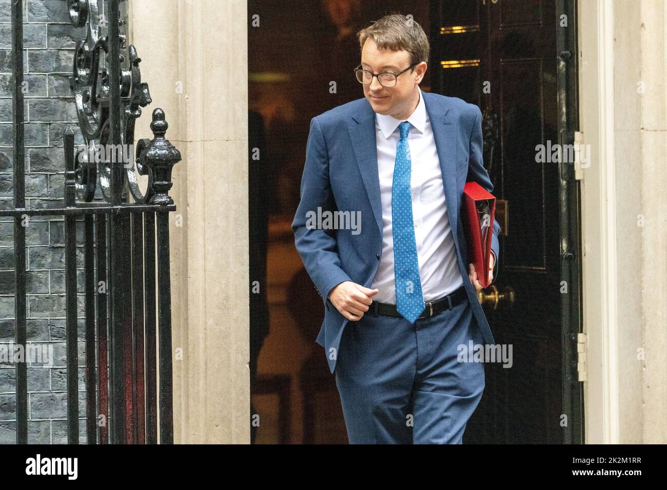 London, UK. 23rd Sep, 2022. Simon Clarke, Levelling Up Secretary, leaves a cabinet meeting at 10 Downing Street London. Credit: Ian Davidson/Alamy Live News Stock Photo
