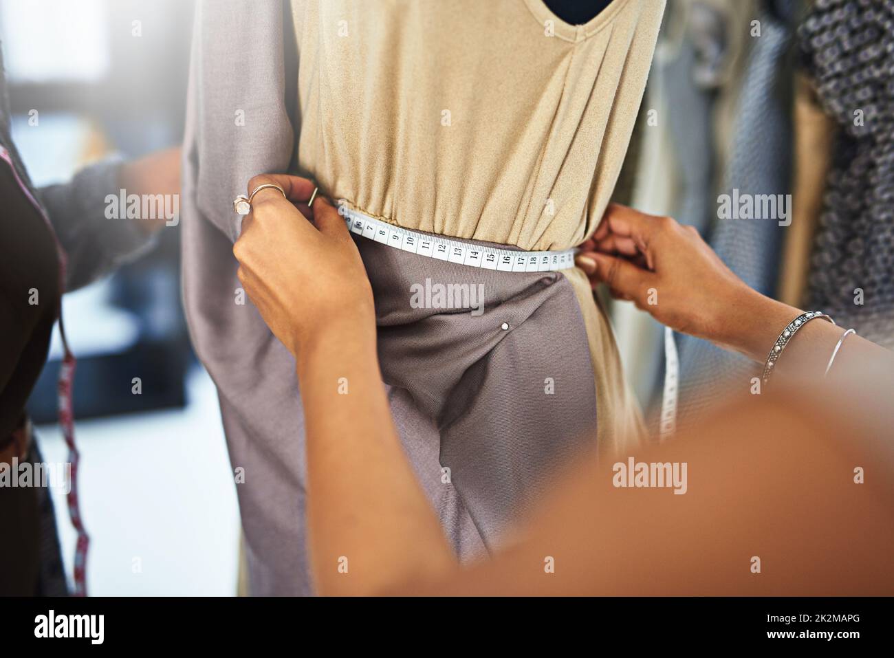 Measure twice cut once hi-res stock photography and images - Alamy