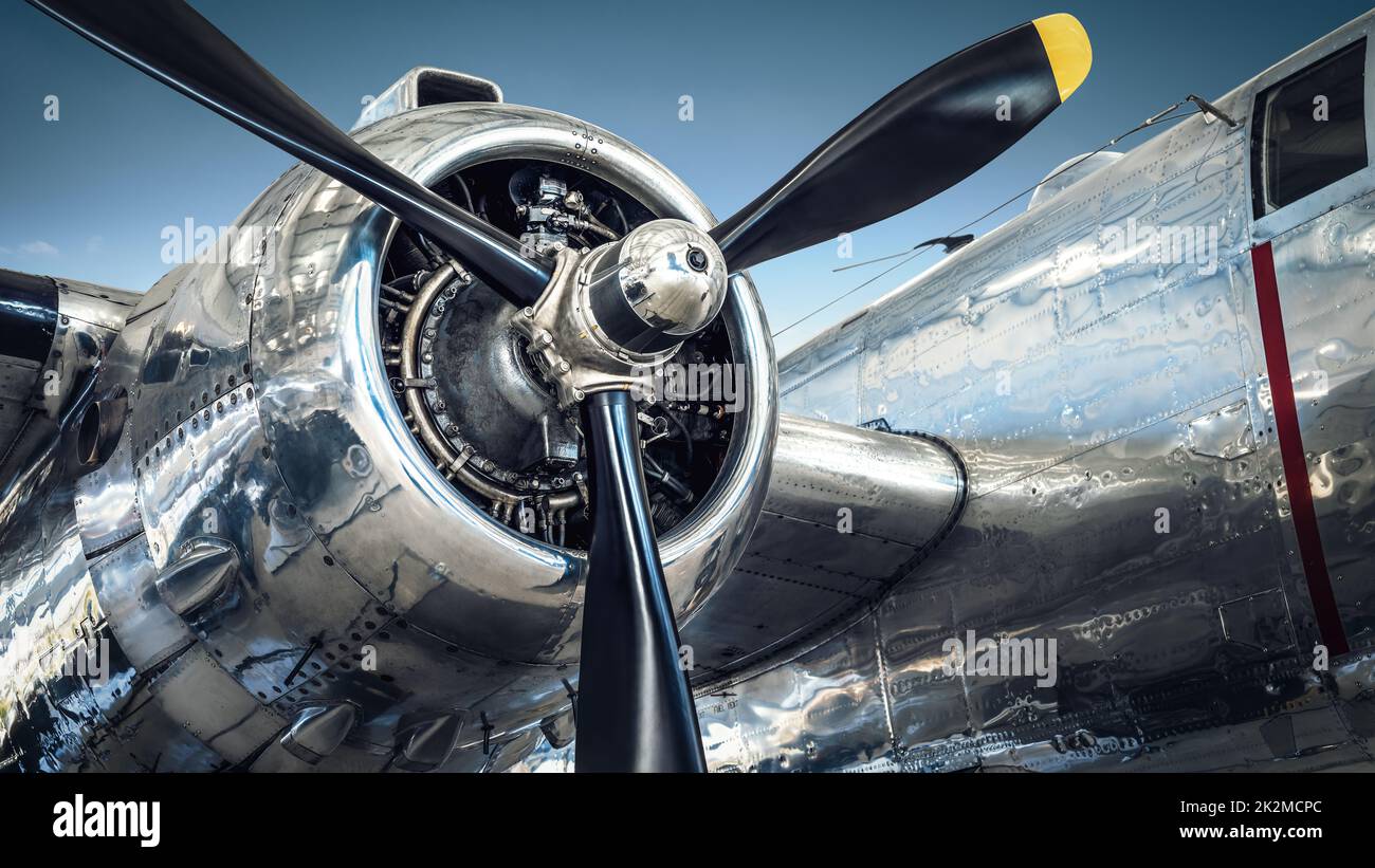 propeller of an historical warbird Stock Photo - Alamy