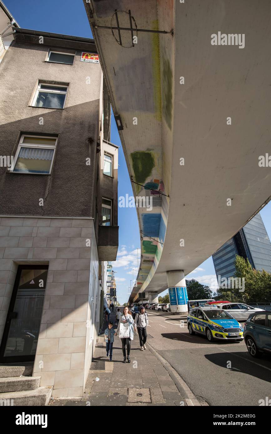 the elevated bridge over Altenhagener street near main station, level 2