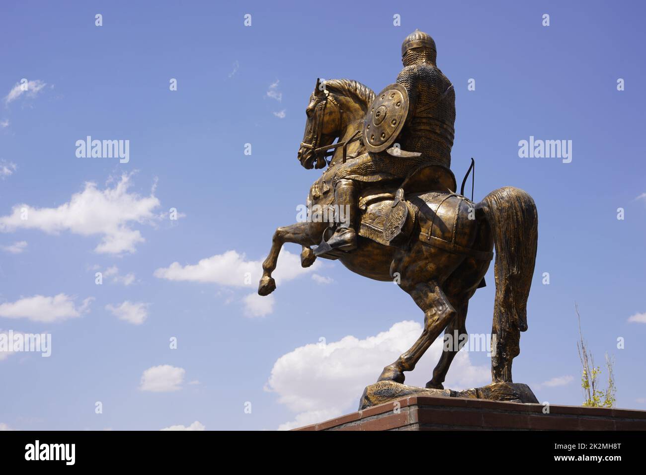 Statue of turkish hero on horse, Alp Arslan (honorific in Turkic