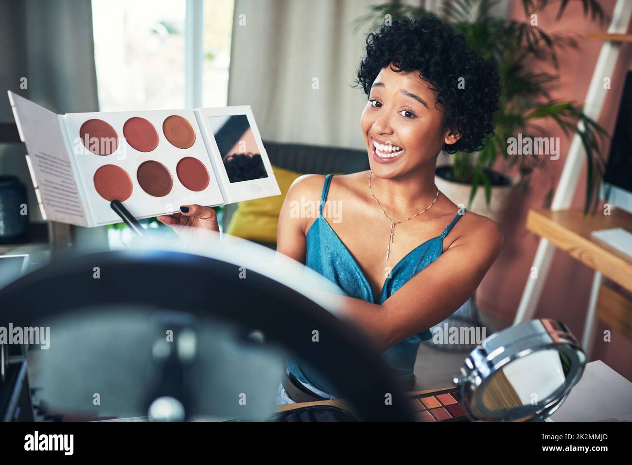 Modern house tutorial hi-res stock photography and images - Alamy