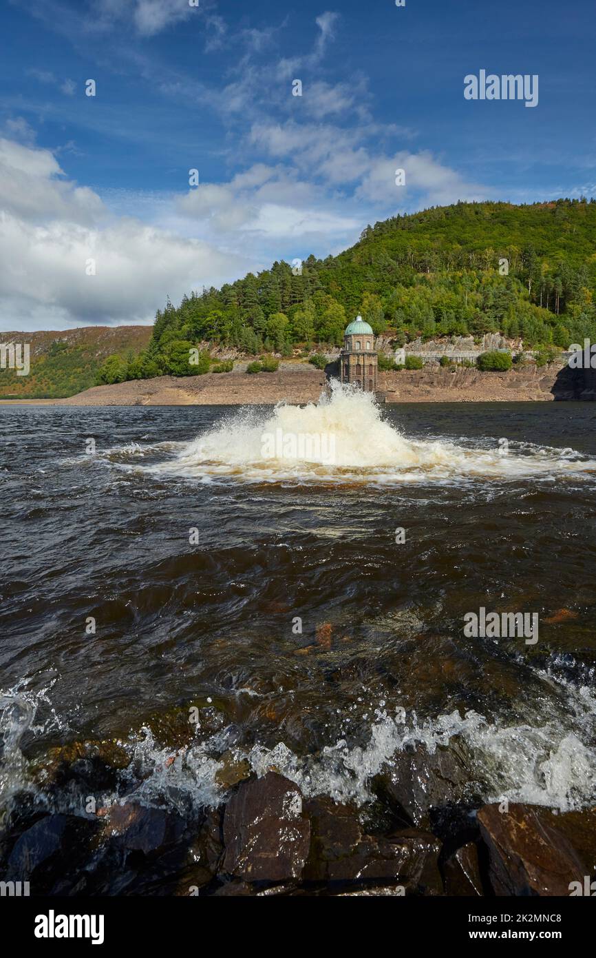 Outlet from the Dol-y-Mynach tunnel into the Garreg Ddu ReservoirWith the foel tower in the background  Elan Valley Rhayader Powys Wales UK Stock Photo