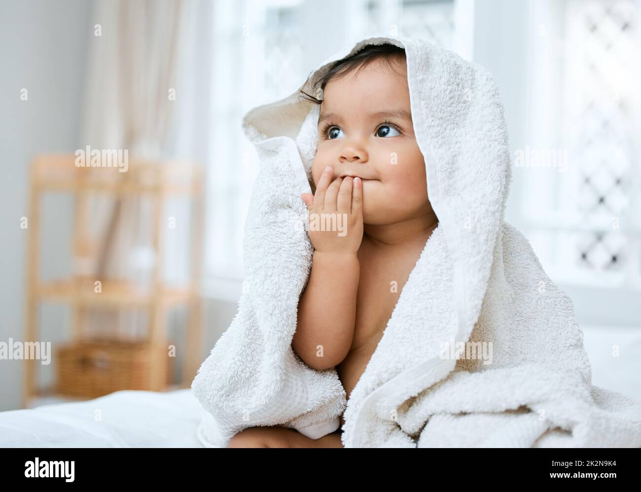 Baby bath time ethnic hires stock photography and images Alamy
