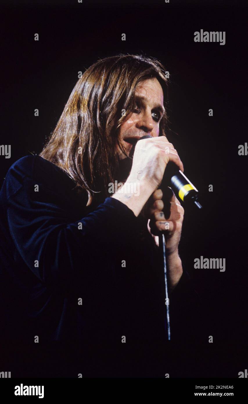 BLACK SABBATH ; Ozzy Osbourne ; live in concert, UK ; 1990s ; Credit ...