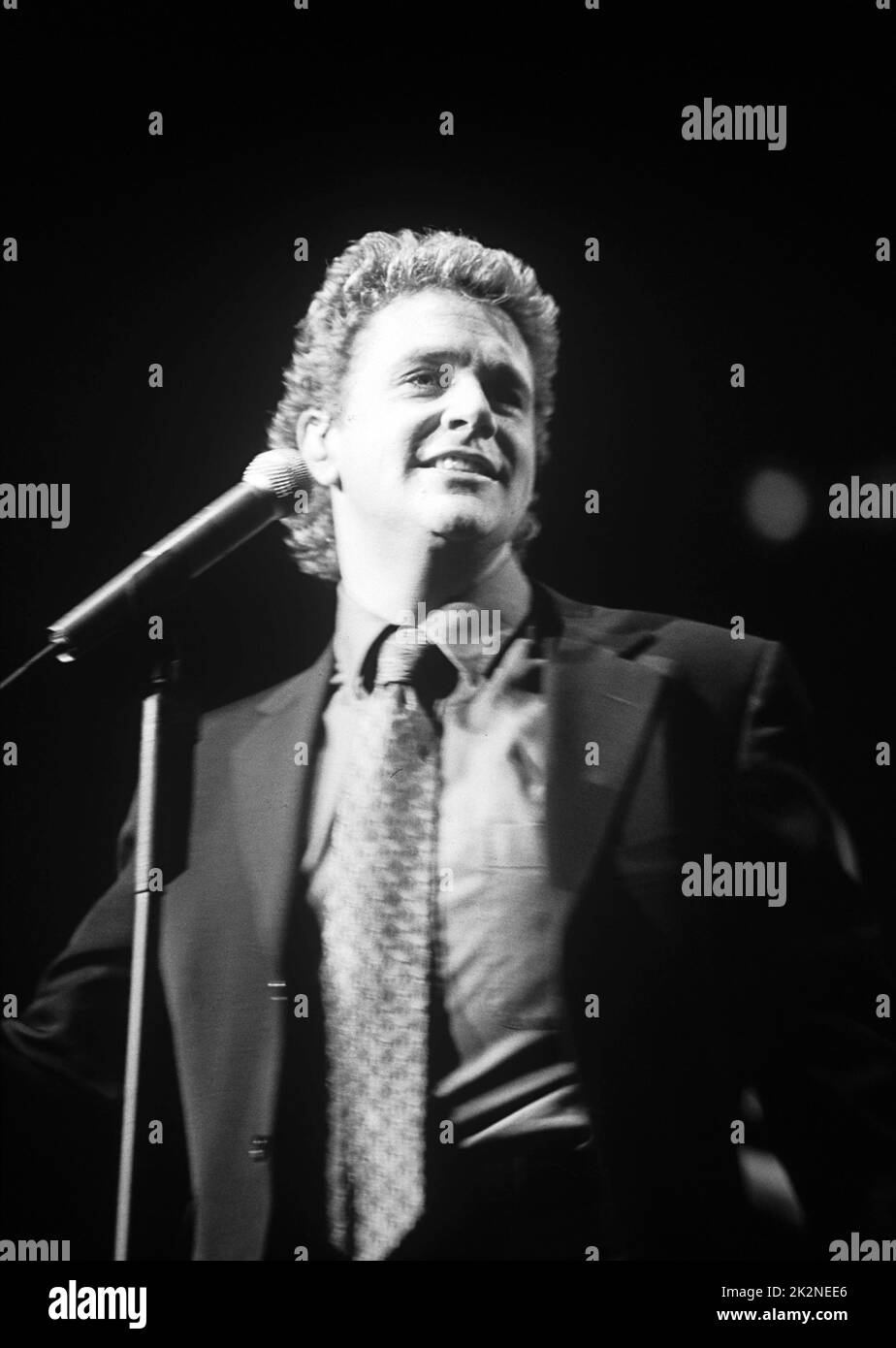 Michael Ball Singer Black And White Stock Photos & Images - Alamy