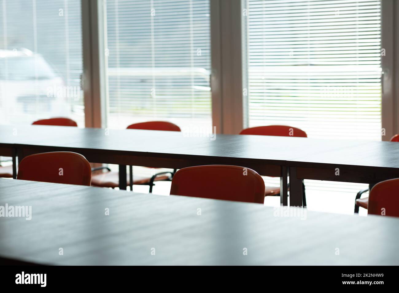 Empty Chairs And Tables In Bright Conference Room Stock Photo Alamy empty-chairs-and-tables-in-bright-conference-room-stock-photo-alamy
