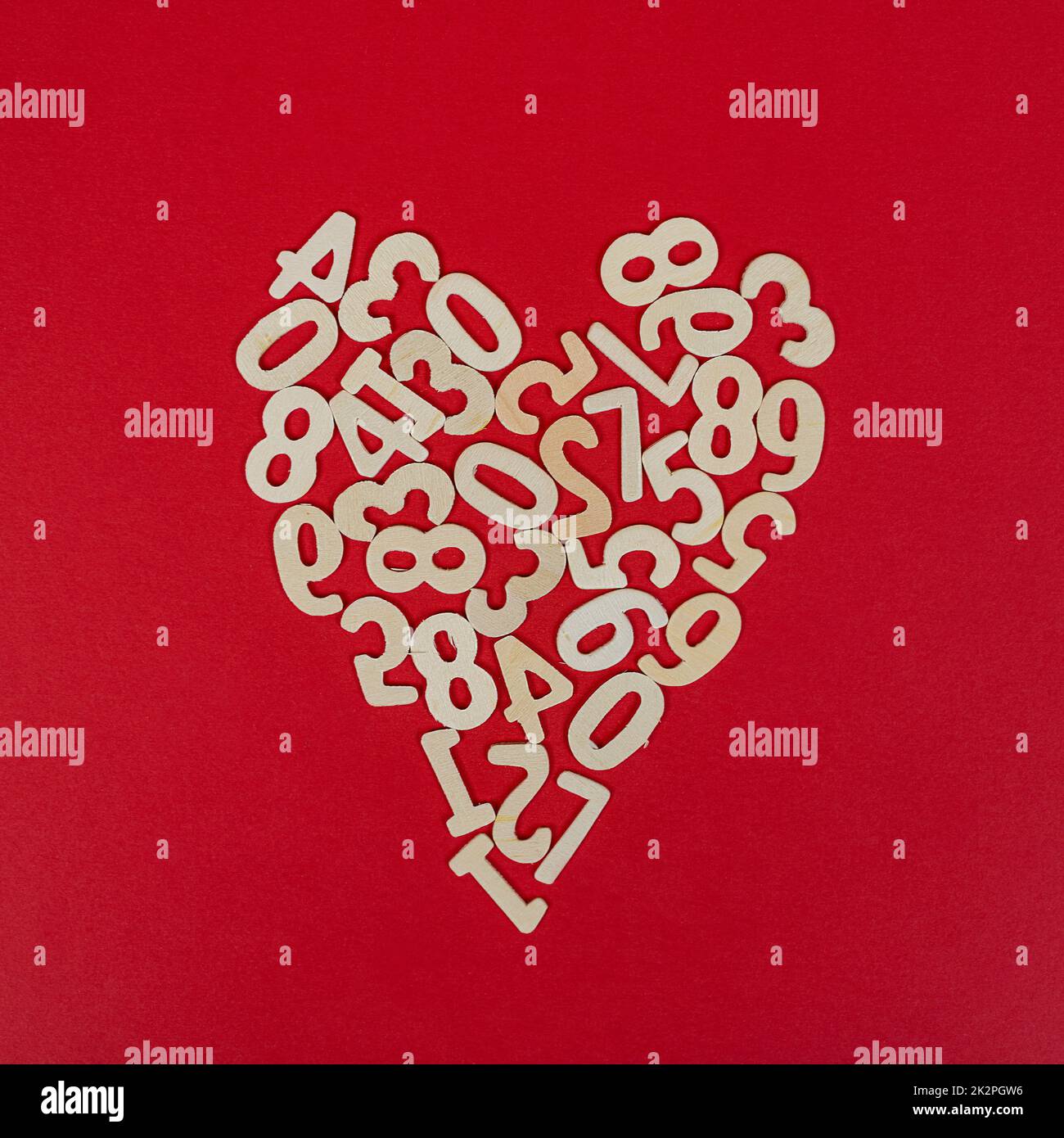 Wooden numbers hi-res stock photography and images - Alamy