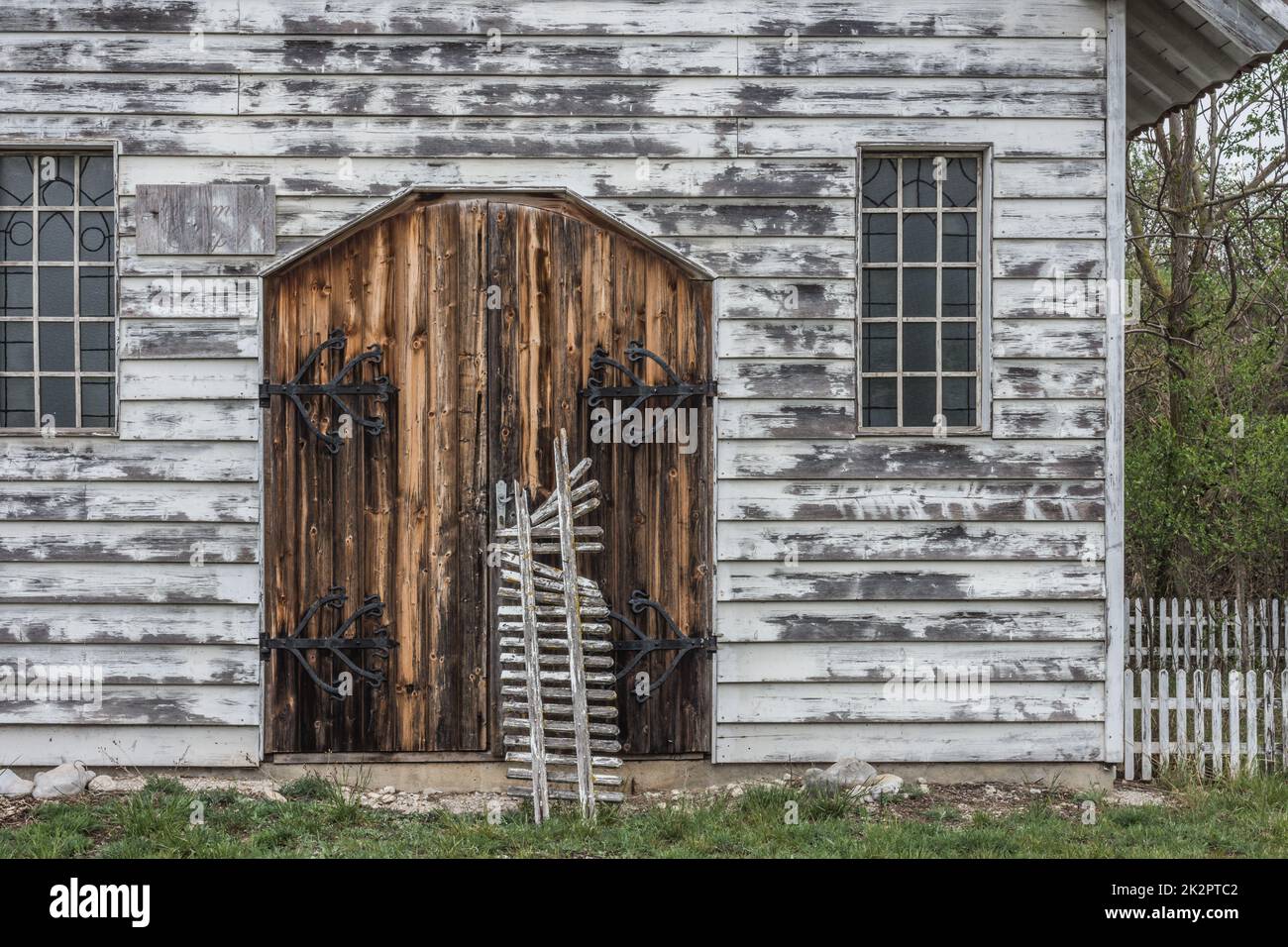 abandoned wooden chuch with locked door Stock Photo Alamy