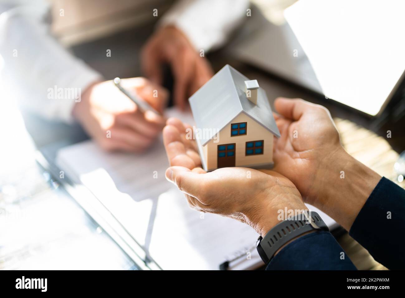 Signing Apartment Or House Lease Agreement Stock Photo Alamy