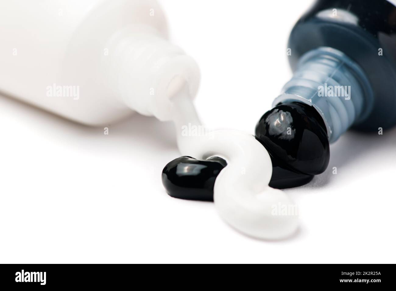 Black acrylic paint hi-res stock photography and images - Alamy