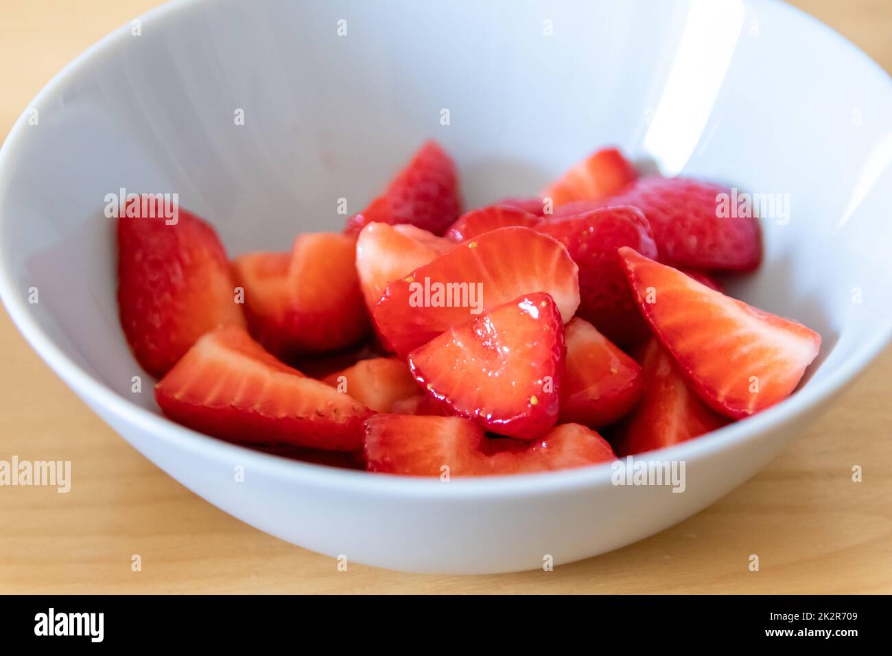 Kitchen cut finger hires stock photography and images Alamy