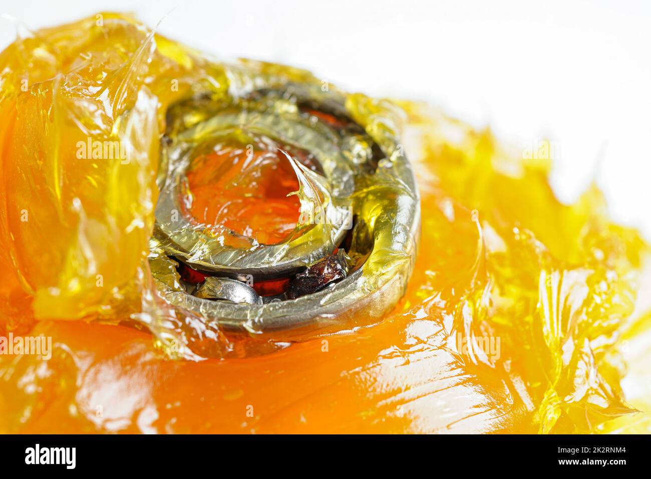 Grease and ball bearing, lithium machinery lubrication for automotive